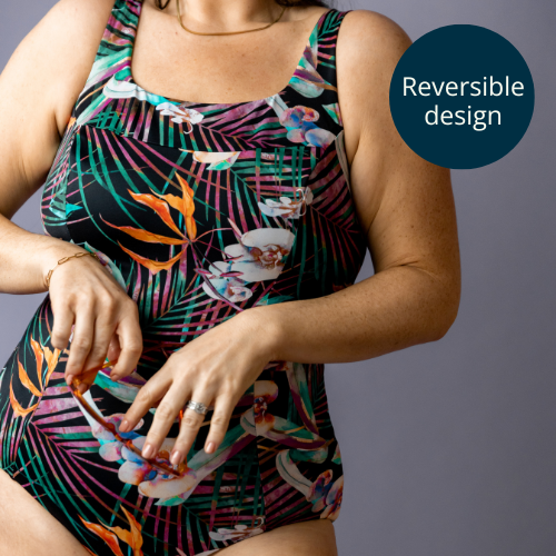 Madeleine wears size 16 Monroe