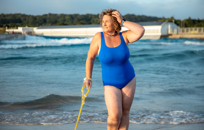 Lisa wears size 16 Hendricks