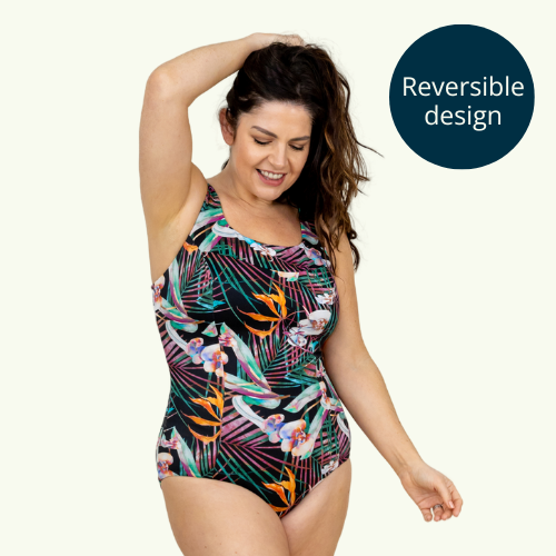 Madeleine wears size 16 Monroe