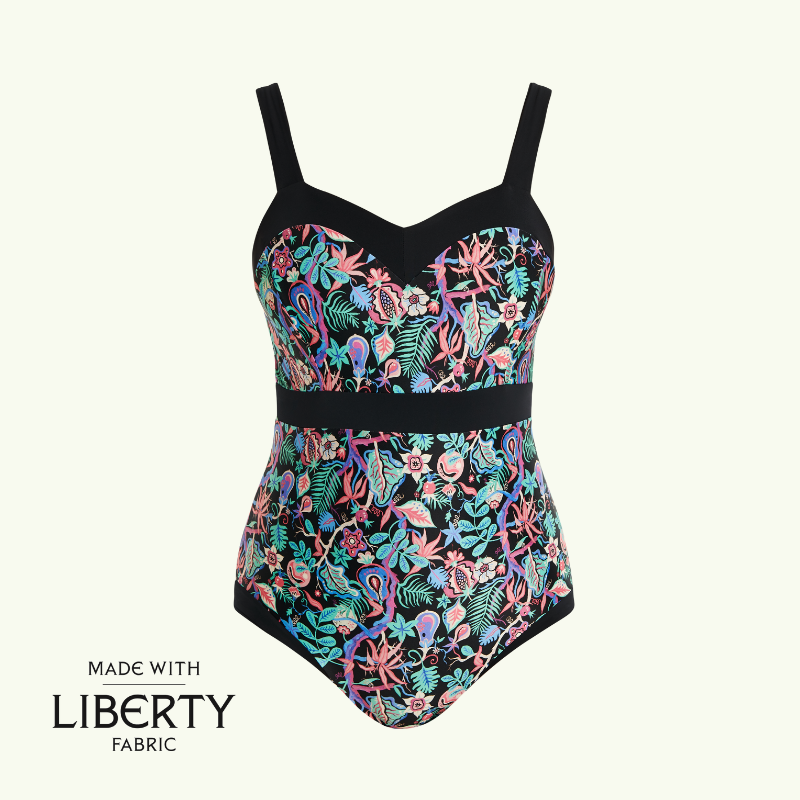 Sophie wears size 14 Hepburn