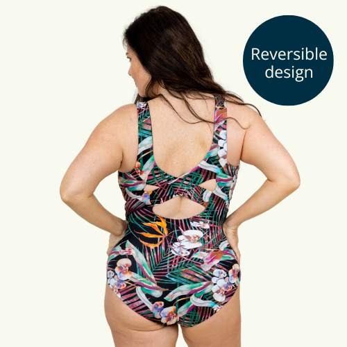 Madeleine wears size 16 Monroe