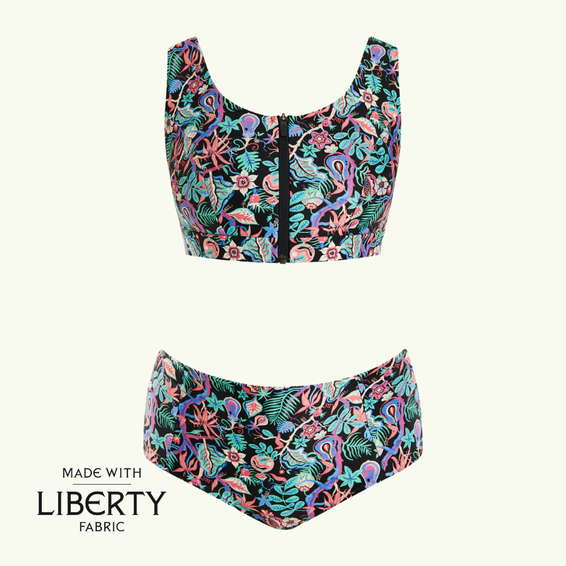 Melanie wears size 10 Monroe Top, size 10 Bottoms