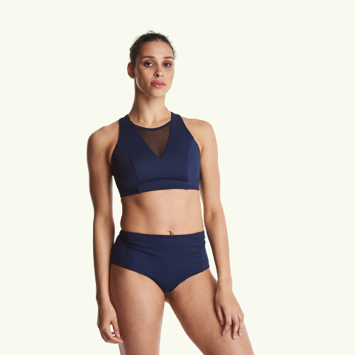 Liz wears size 8 Hepburn Top, size 8 Bottoms