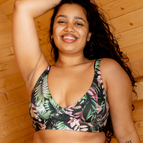 Giorgia wears size 12 Monroe