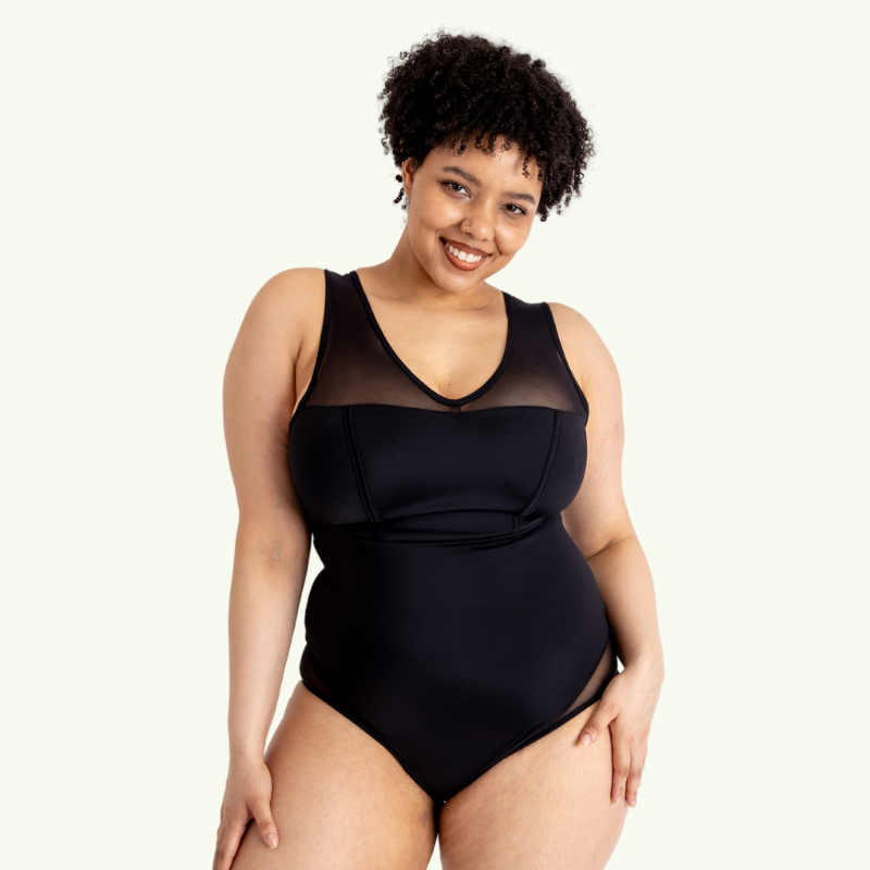 Abby wears size 16 Monroe