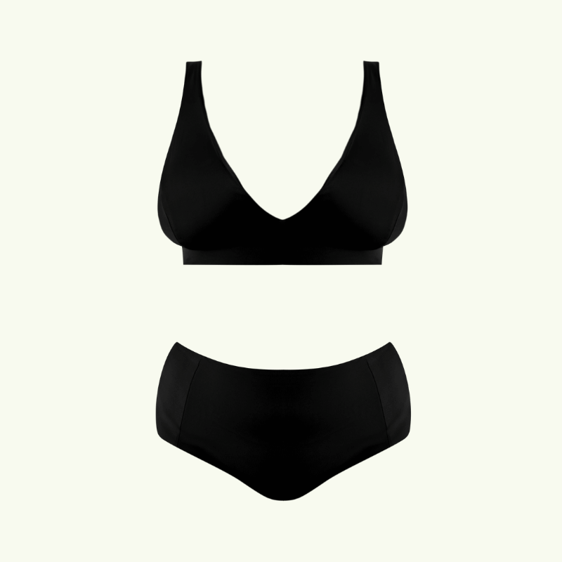 Terri wears size 14 Monroe