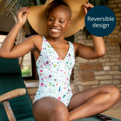 Madeleine wears size 16 Monroe