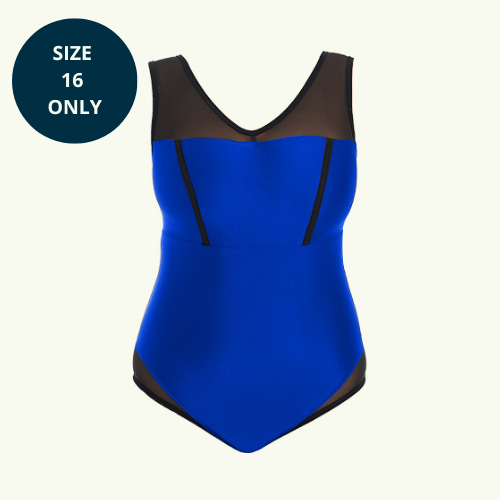 Lindsay wears size 14 Hendricks