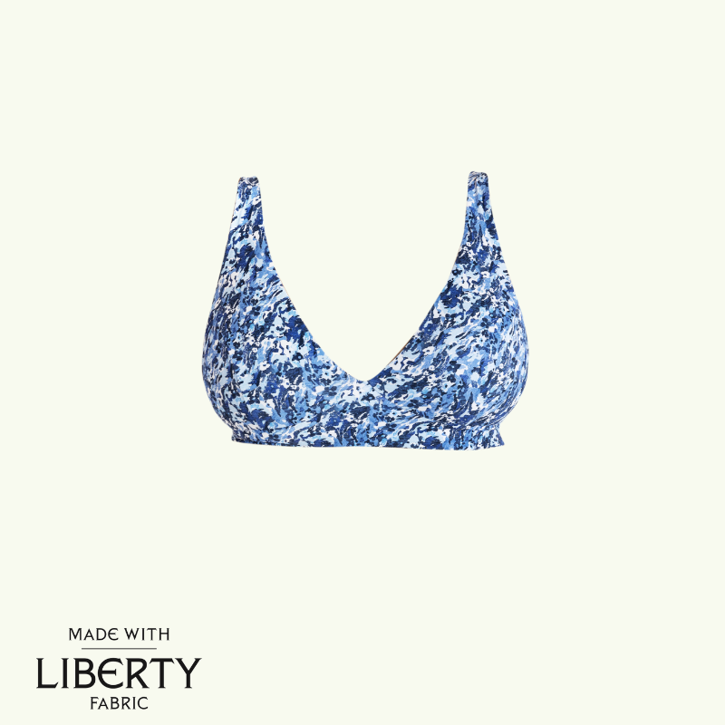 Allie wears size 14 Hepburn