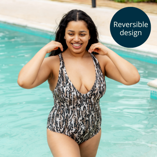 Giorgia wears size 12 Monroe