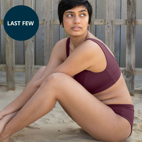 Farrah wears size 10 Monroe