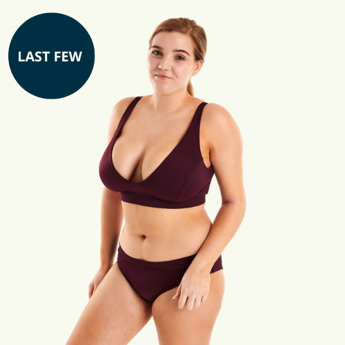 Rowan wears size 16 Hendricks