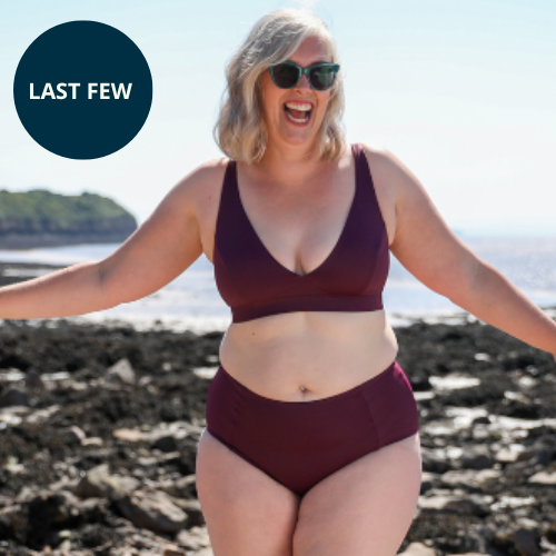 Rowan wears size 16 Hendricks Top, size 16 Bottoms