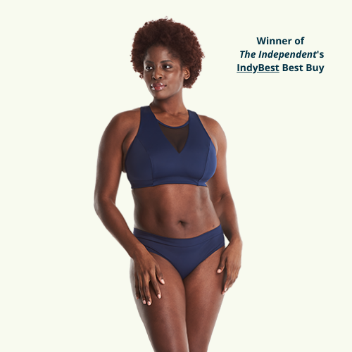 Madeleine wears size 16 Monroe