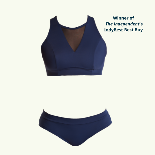 Emma wears size 10 Monroe